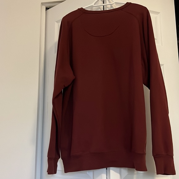 BURGUNDY CREWNECK WITH KITTY POCKET - Picture 3 of 3